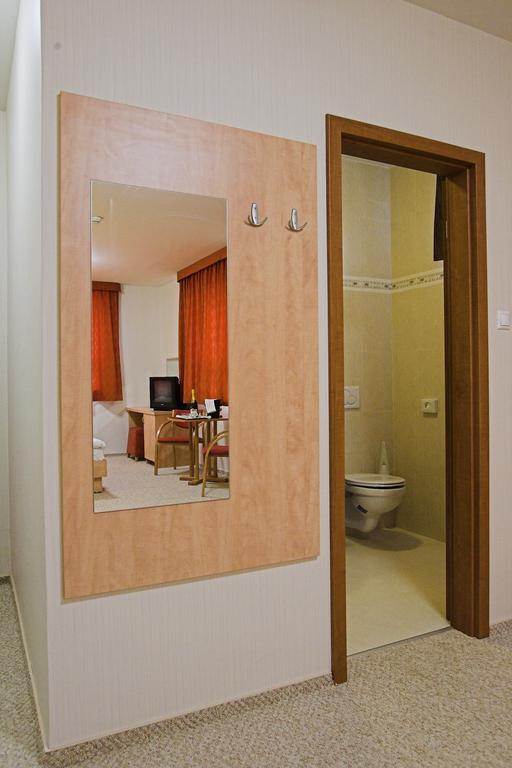 Hotel Völgyikút Ház Veszprém Habitación foto